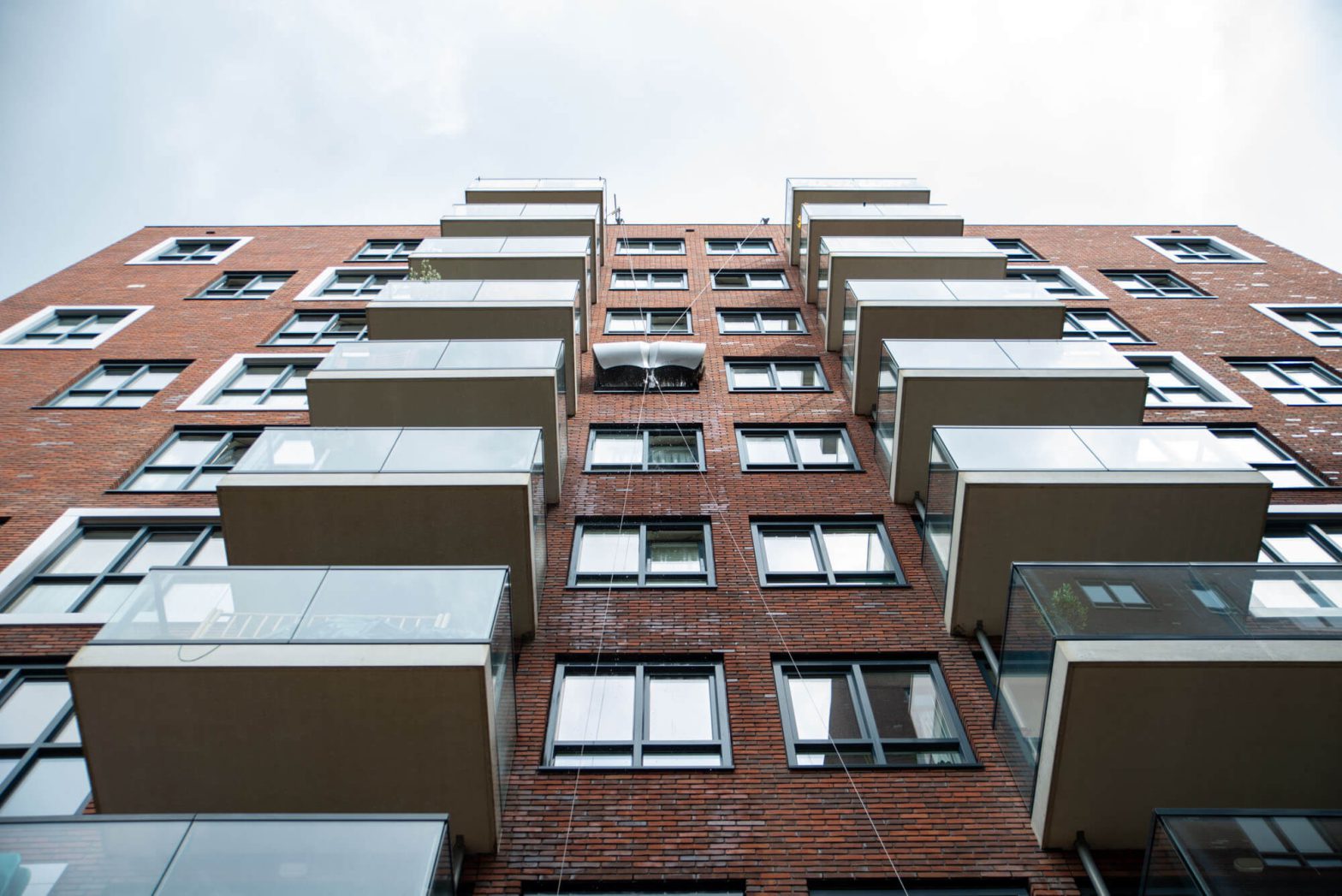 KITE Fensterreinigungsinstallation und Fassadenwartungsinstallation - Lohmanstraße Utrecht Projekt